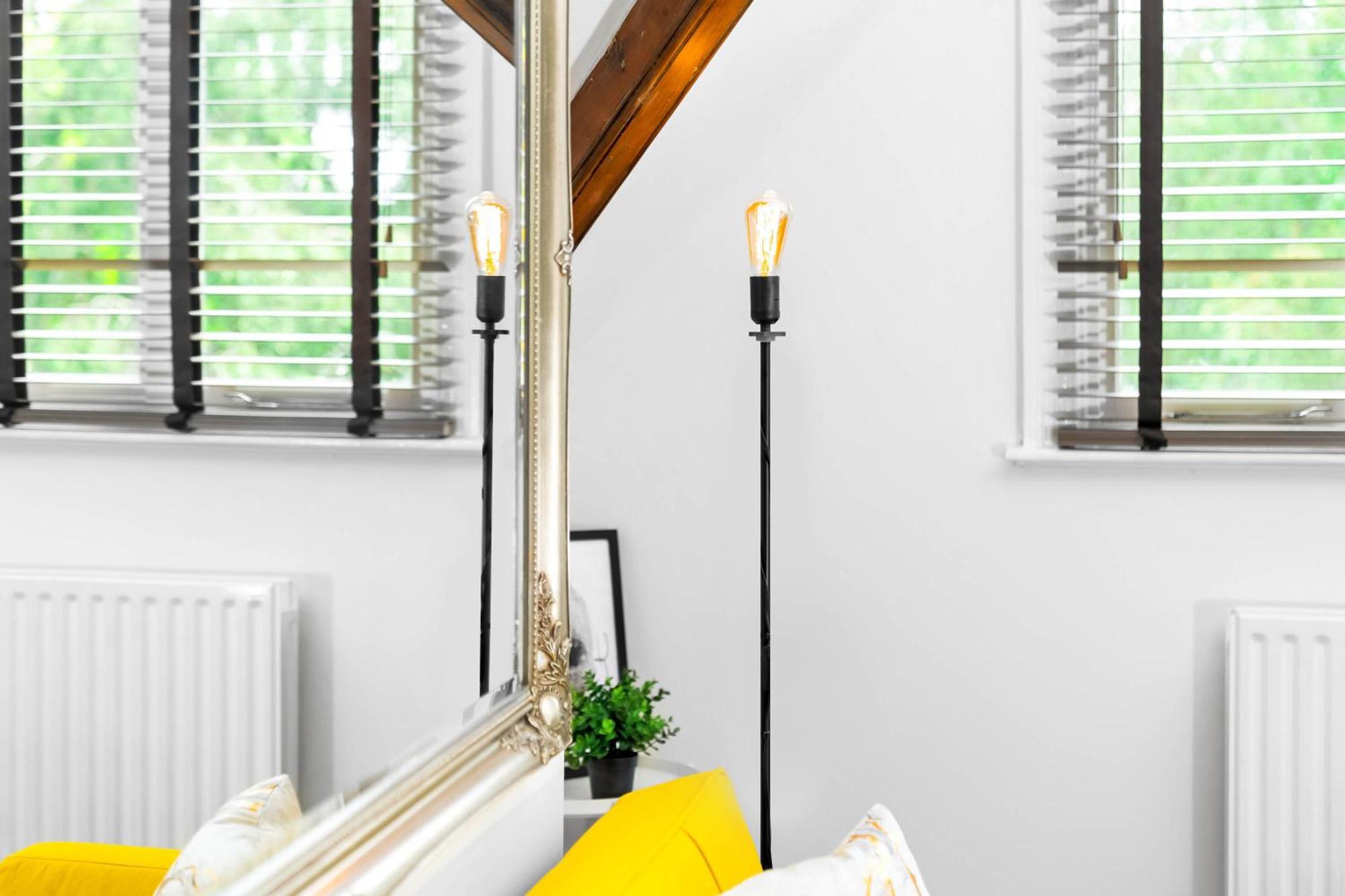 Stylish Apartment - Parking - Outdoor Terrace - Wolverhampton - Netlix - Wifi - 9Bpc Exterior foto